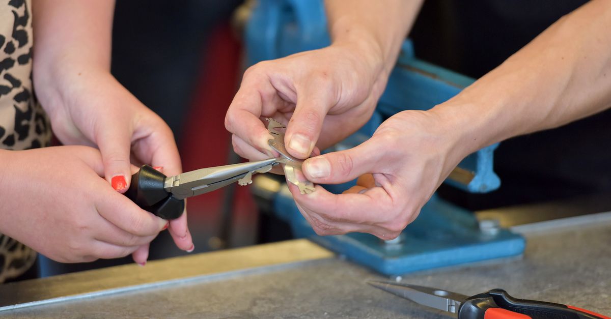 car key cutting machine — A1 Philadelphia Locksmith